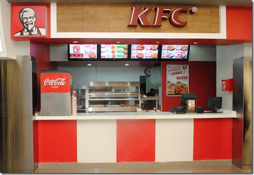 KFC Foto 20 Parte Frontal de Kentucky Fried Chicken Acrópolis