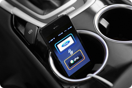 Drivers with Ford SYNC® AppLink™