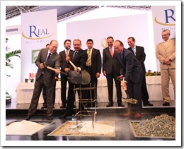 FOTO PRINCIPAL - Ricardo Poma, Danilo Medina y Alvaro Diago en el acto de inicio de obras